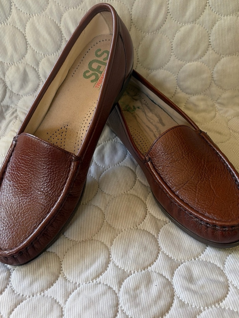 SAS Women's Cherry Brown Leather Slip-On Loafers